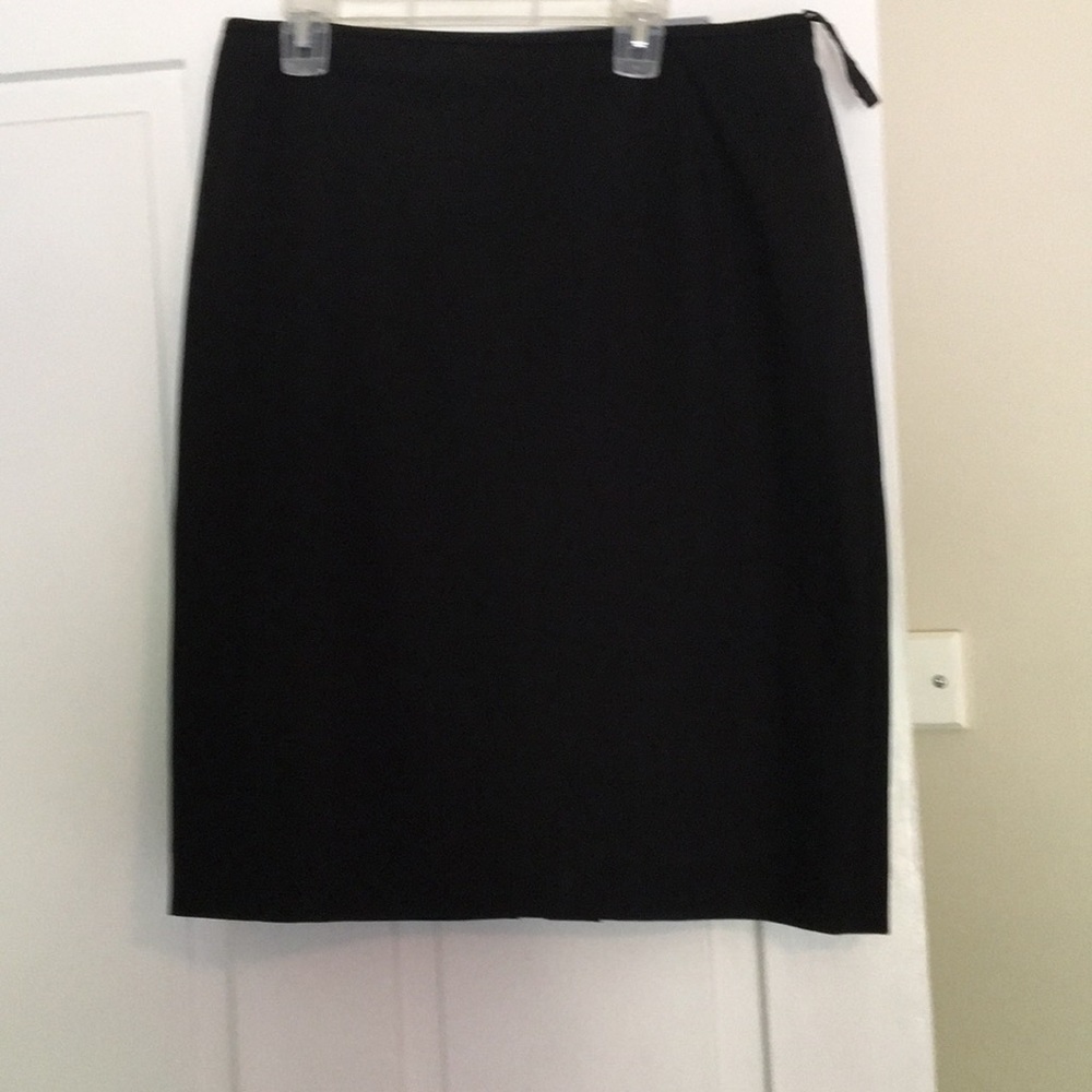 Black linen skirt.